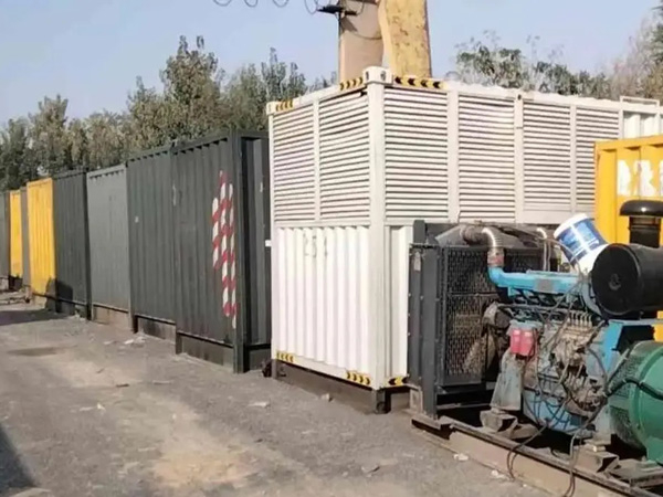 北仑200KW柴油发电机机组每小时油耗是多少？